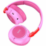καθώς και συνδέσεις 3.5mm mini jack και κάρτας SD ώστε να έχετε μαζί σας την αγαπημένη σας μουσική